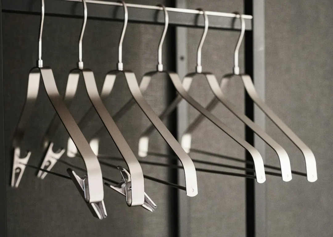 מתלה בגדים באינטרנט